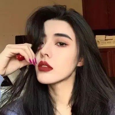 当戏精影后,在豪门虐恋中摆烂